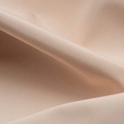 Tela de softshell forro de pelo detalle crudo