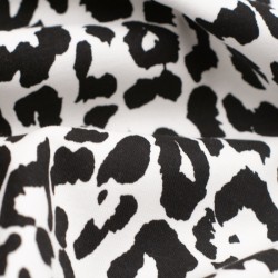 Tela de algodón leopardo animal print detalle