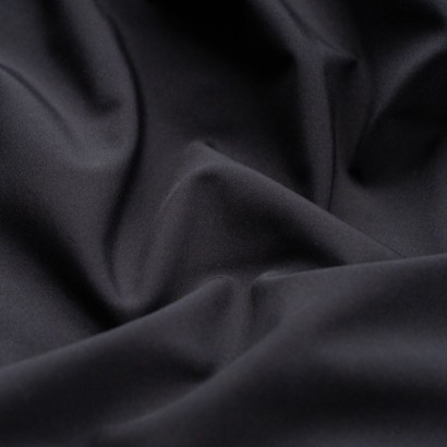 Tela de softshell forro polar detalle negro