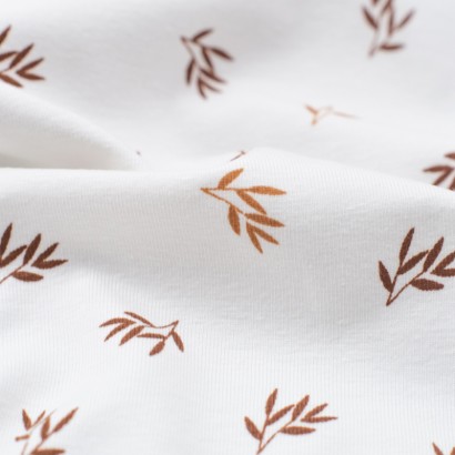 Tela de punto camiseta ramas detalle