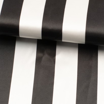 Tela de raso rayas pirata lomo blanco/negro