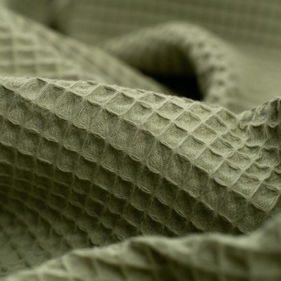 Tela de waffle detalle verde oliva