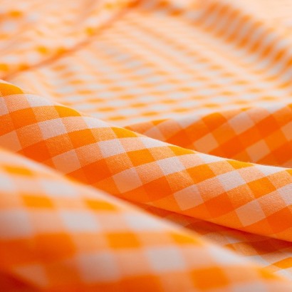 Tela de vichy tonos acidos detalle naranja fluor