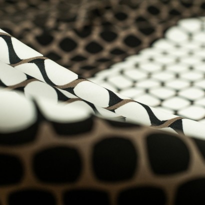 Tela de licra geométrica cocodrilo panel detalle