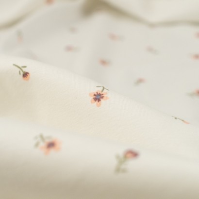 Tela de punto camiseta tulipanes detalle
