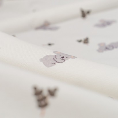 Tela de punto camiseta koala detalle