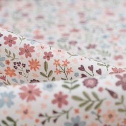 Tela de punto camiseta flores del campo detalle