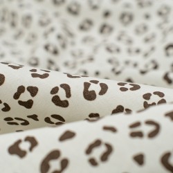 Tela de algodón huellas de animales detalle
