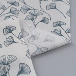 Tela de algodón hojas de ginko revés azul ceniza 