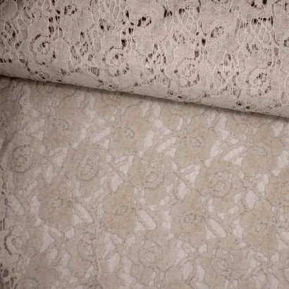 Tela de encaje beige tubo