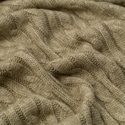 Tela de punto ochos trenzados textura verde oliva