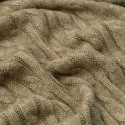 Tela de punto ochos trenzados textura verde oliva