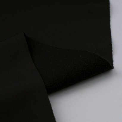 Tela de softshell forro polar revés negro