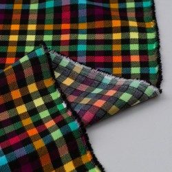 Tela de tergal cuadros fluor revés