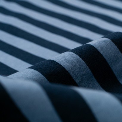 Tela de franela rayas clasicas detalle