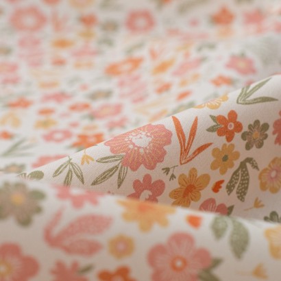 Tela de algodon flores pintadas detalle