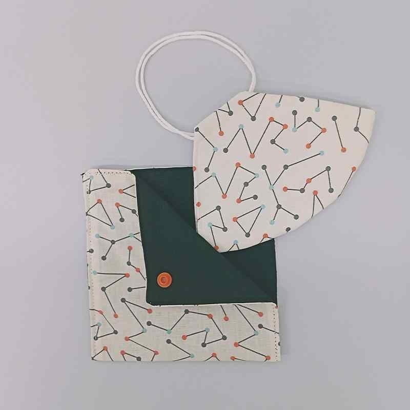 Mascarilla con dibujos geométricos y estuche Mascarilla con dibujos geométricos y estuche