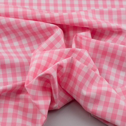 Tela seersucker vichy rosa arrugada