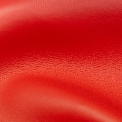 Tela de polipiel fina detalle rojo